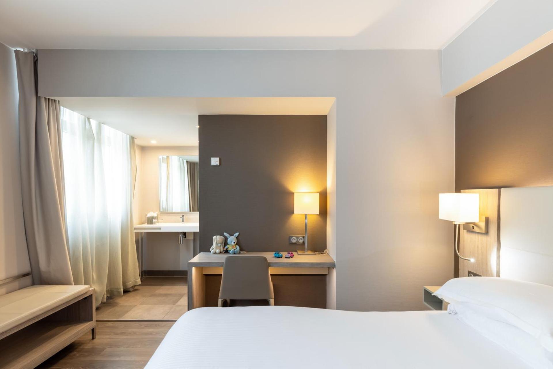 Ac Hotel By Marriott Marseille Prado Velodrome Екстериор снимка