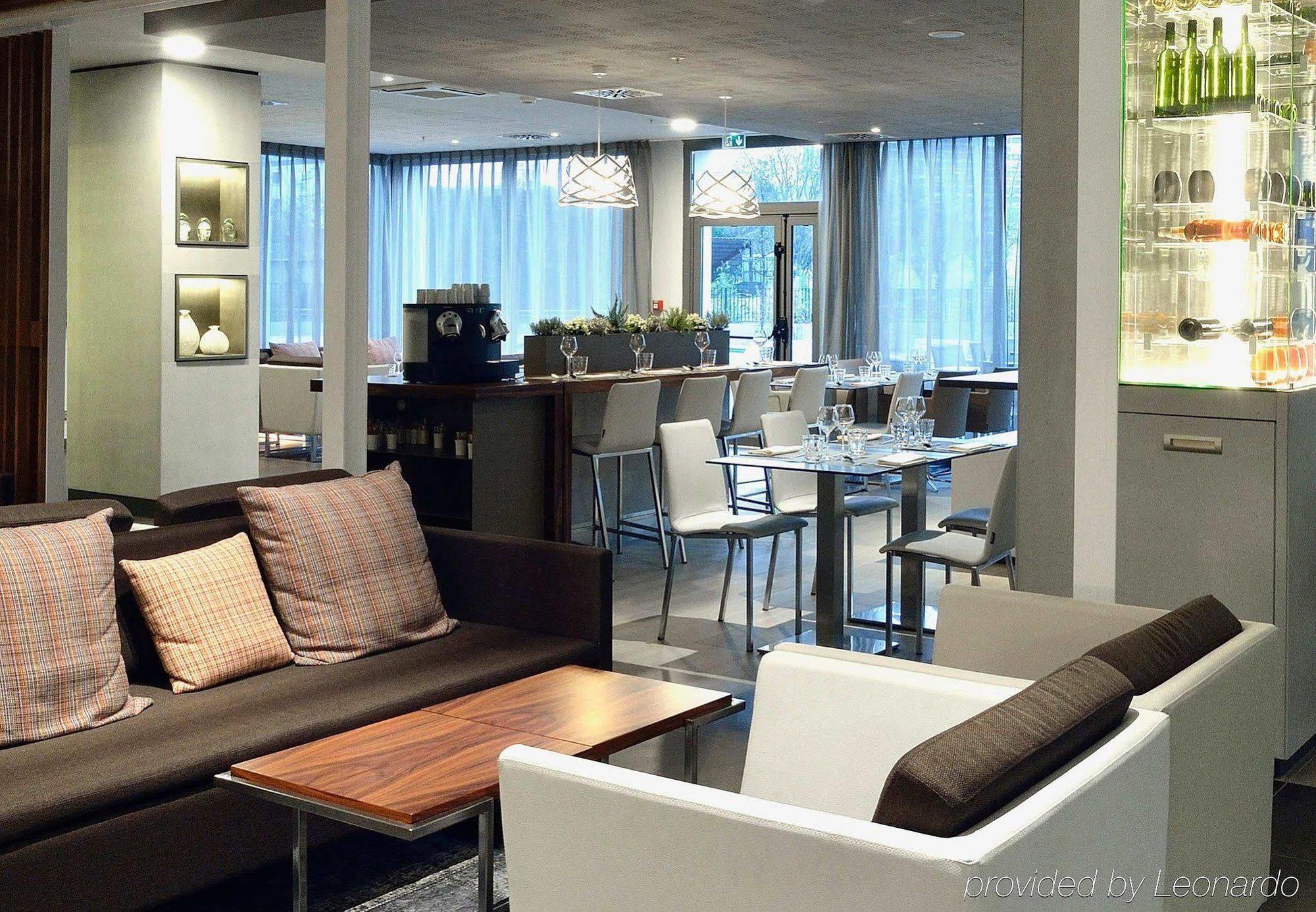 Ac Hotel By Marriott Marseille Prado Velodrome Екстериор снимка